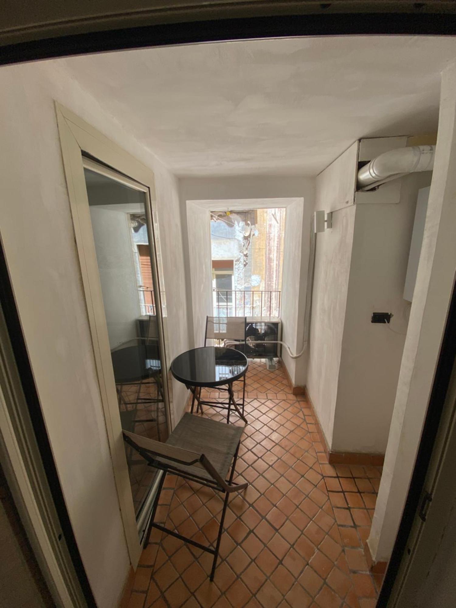 Dimora Tribunali 236 Naples Luaran gambar